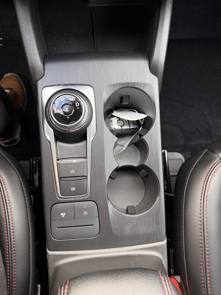 2026 Ford Escape ST-Line Photo