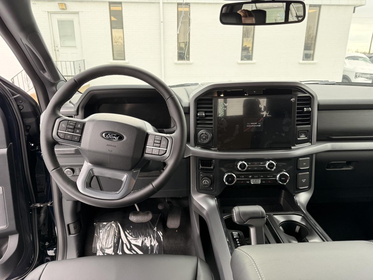 2025 Ford F-150 XLT Photo