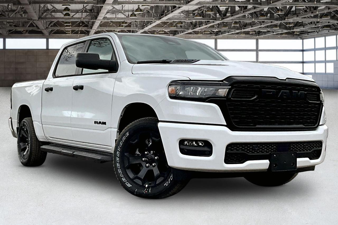 2026 RAM 1500 EXPRESS | Blackout | 3.55 Rear Axle | R Starter Photo