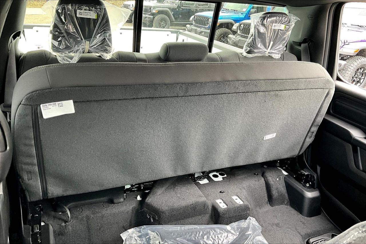 2026 RAM 1500 EXPRESS | Blackout | 3.55 Rear Axle | R Starter Photo