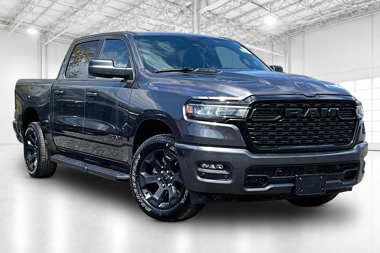 2026 RAM 1500 EXPRESS | Blackout | 8.4" TOUCHSCREEN | 4X4 Photo