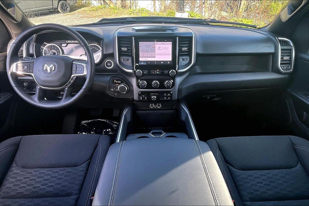 2026 RAM 1500 EXPRESS | Blackout | Tow Group 2 | 8.4"Touchscreen Photo