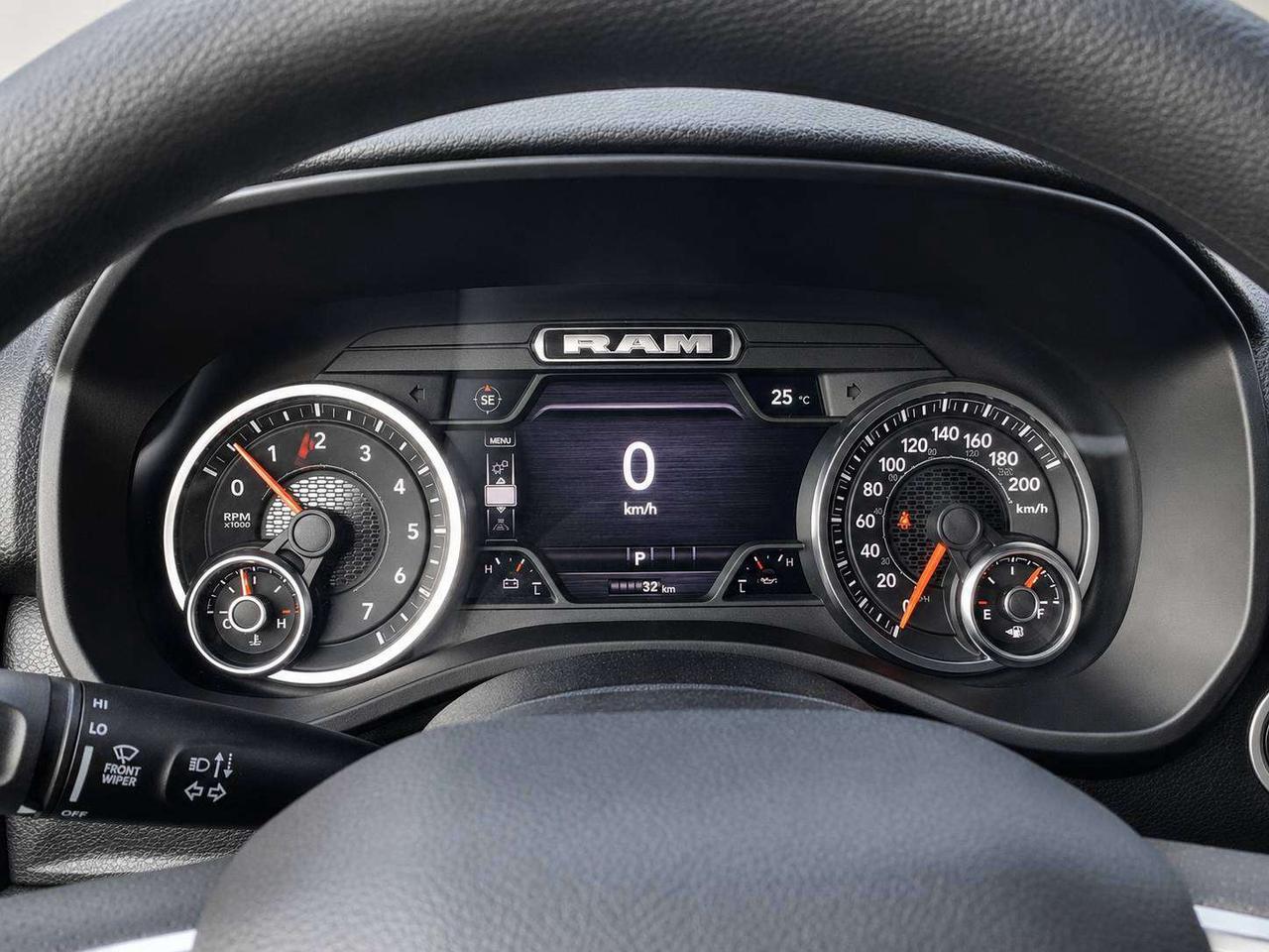 2026 RAM 1500 EXPRESS | Blackout | Tow Group 2 | 8.4"Touchscreen Photo