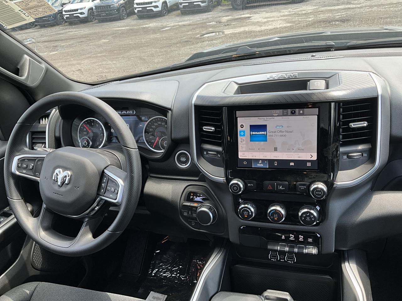 2026 RAM 1500 EXPRESS | Blackout | 8.4" TOUCHSCREEN | 4X4 Photo