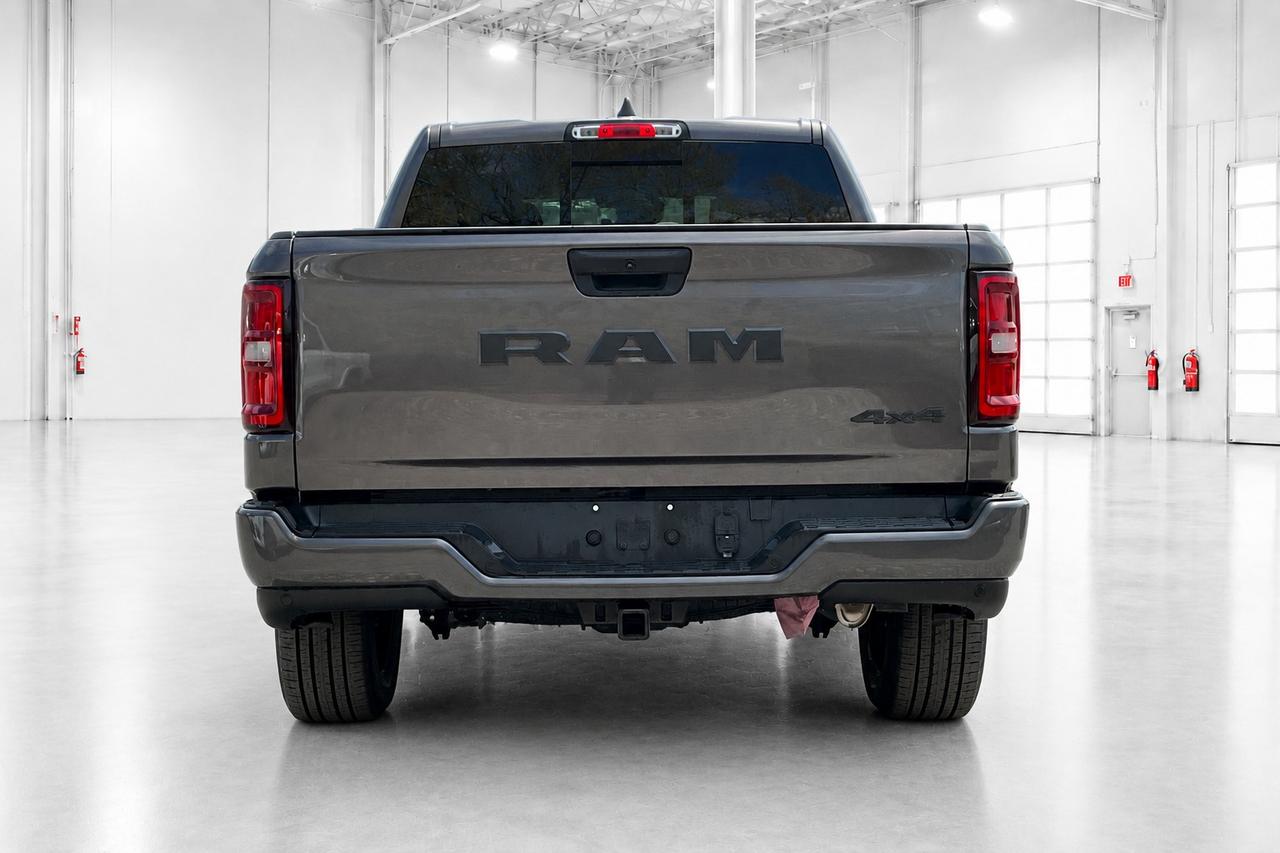 2026 RAM 1500 EXPRESS | Blackout | 3.55 Rear Axle Trailer Brake Photo2