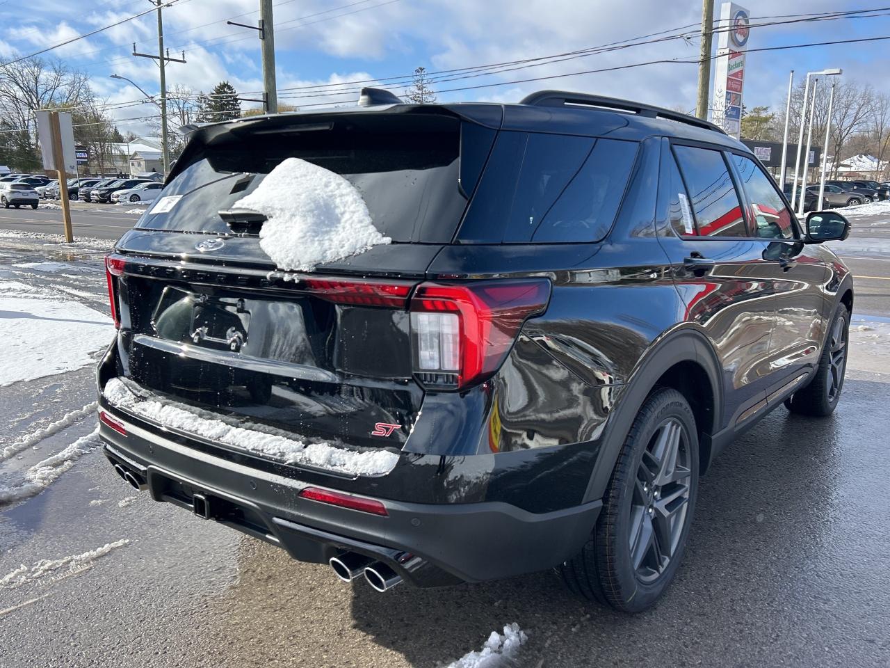 2026 Ford Explorer ST  -  Sunroof -  Cooled Seats Photo4
