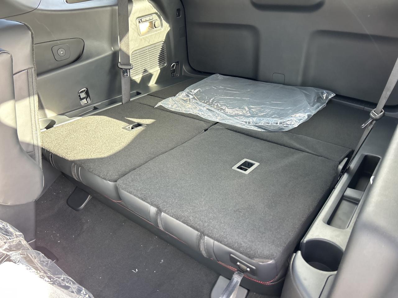 2026 Ford Explorer ST  -  Sunroof -  Cooled Seats Photo