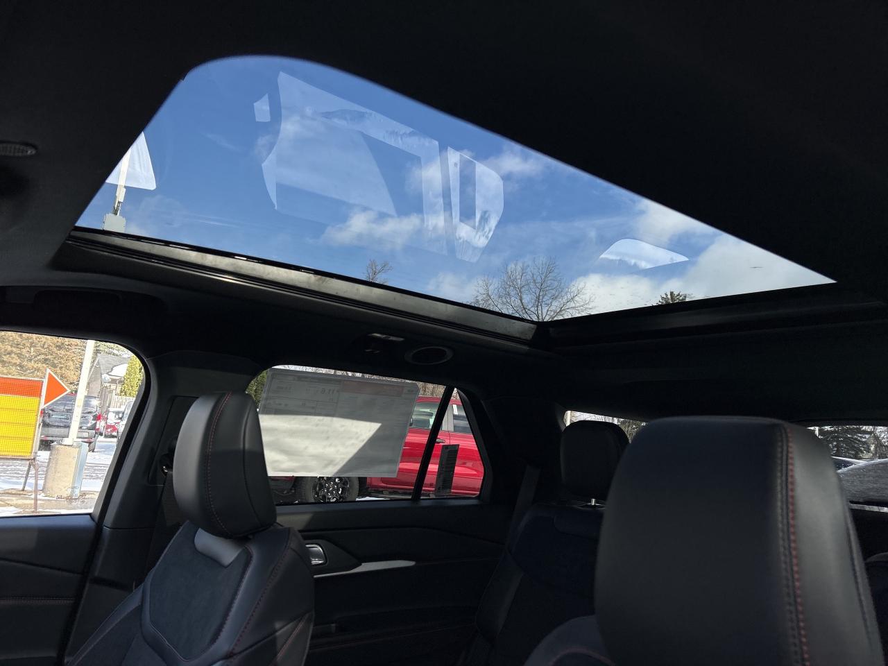 2026 Ford Explorer ST  -  Sunroof -  Cooled Seats Photo