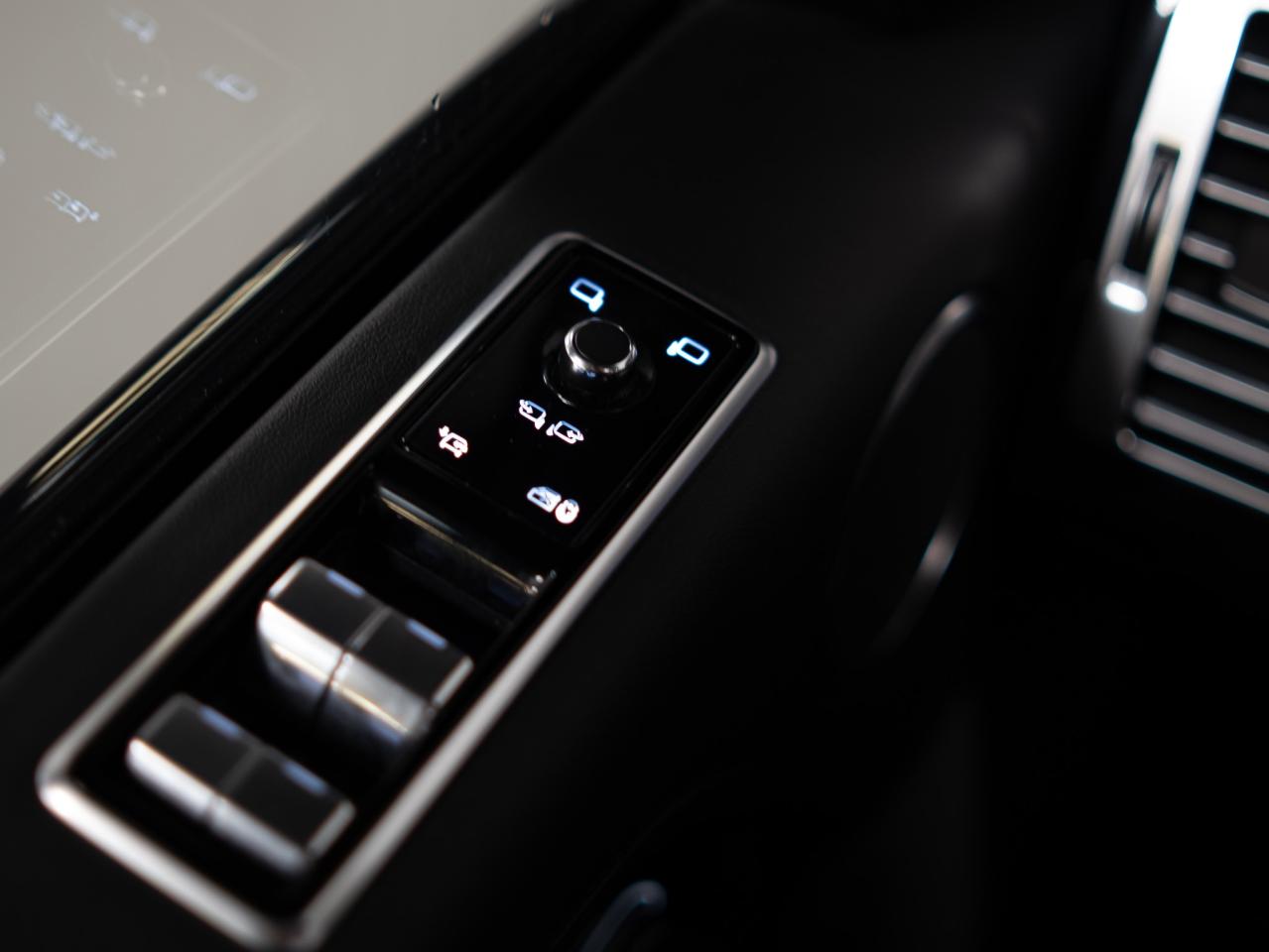 2021 Land Rover Range Rover P525 | WESTMINSTER | MERIDIAN | 22 IN Photo