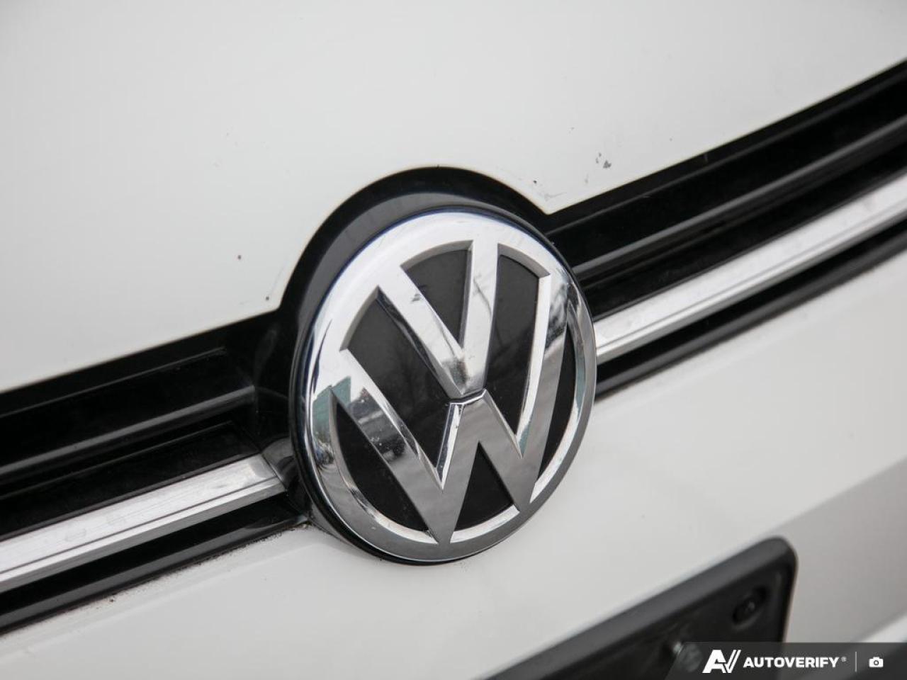 2019 Volkswagen Golf  Photo