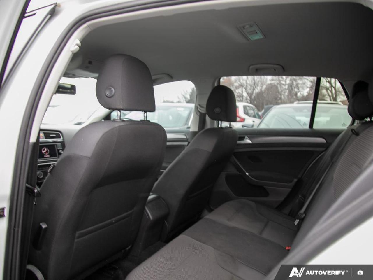 2019 Volkswagen Golf  Photo