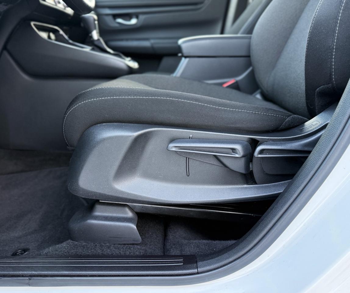 2025 Honda CR-V LX AWD | BLUETOOTH |  BLIND SPOT |  REMOTE START Photo