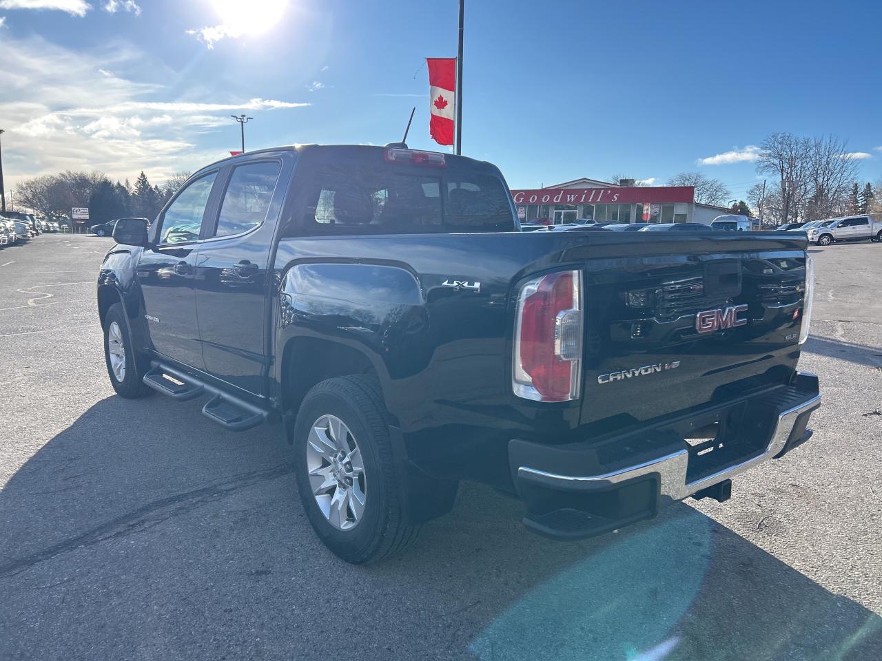 2018 GMC Canyon SLE, 4X4, 3.6L, CLEAN CARFAX, REMOTE START! - Photo #8