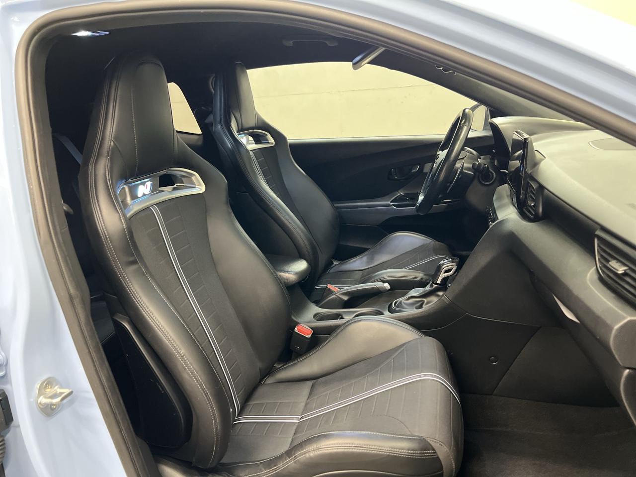 2021 Hyundai Veloster N COUPE | 275HP TURBO | HTD SEATS | CARPLAY | NAV Photo