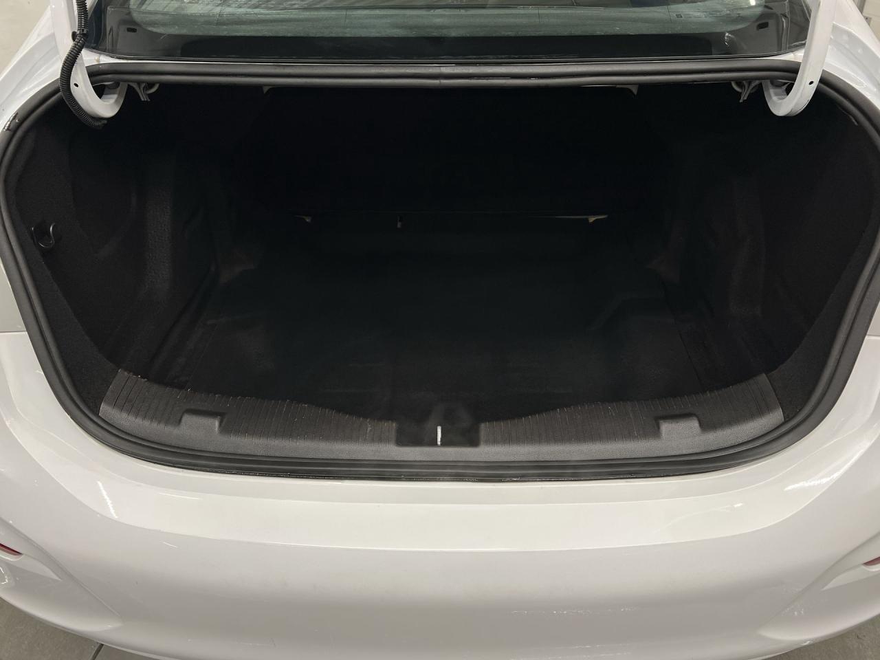 2016 Chevrolet Cruze LS |6-SPEED |ONLY 62,000KMS! |REAR CAM | BLUETOOTH Photo