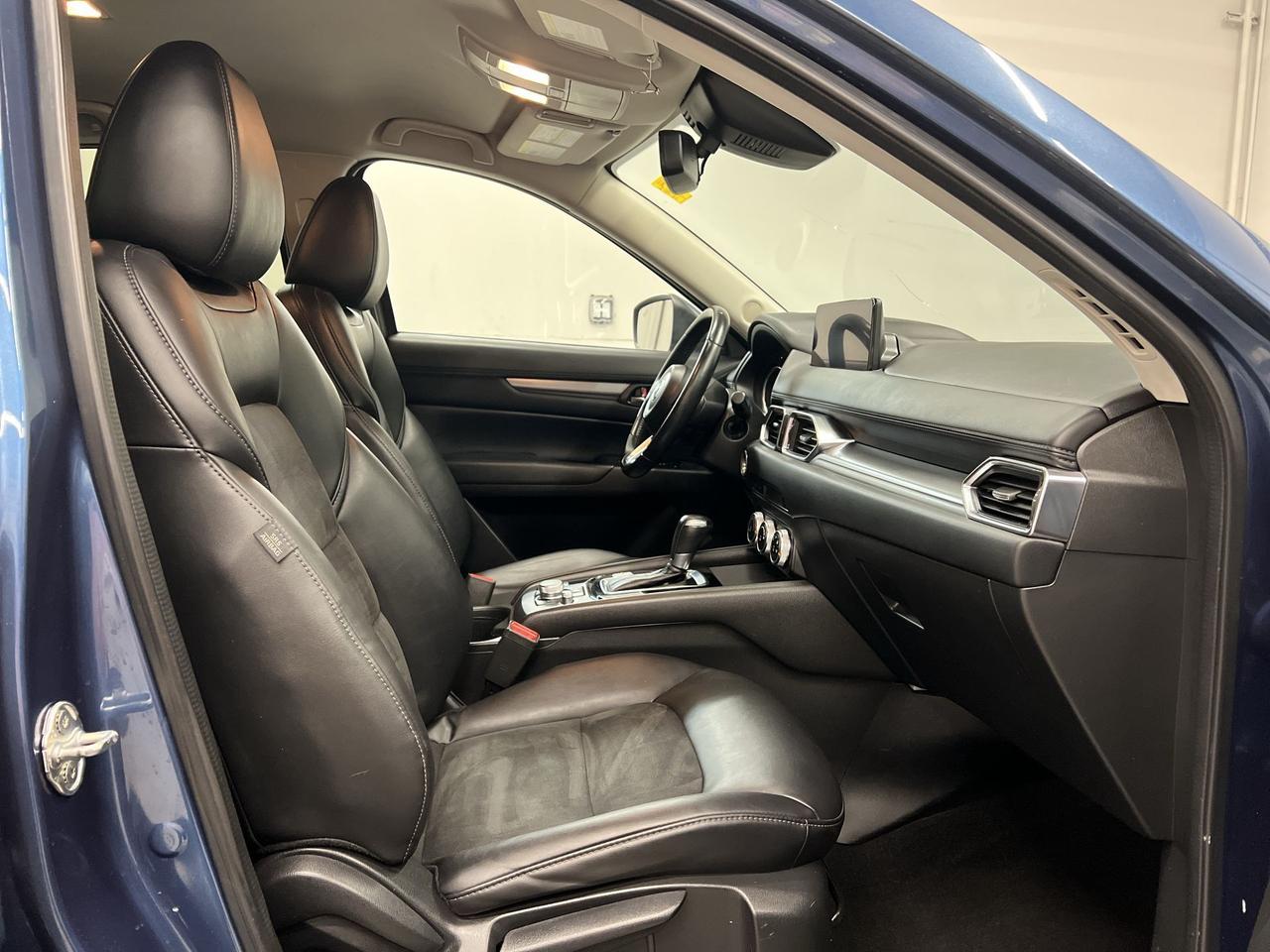 2021 Mazda CX-5 GS AWD | HTD LEATHER | CARPLAY | 19IN ALLOYS | NAV Photo