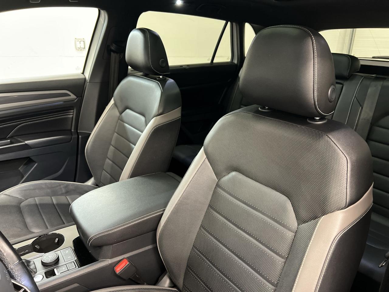 2020 Volkswagen Atlas Cross Sport EXECLINE AWD | COOLED LEATHER |PANO ROOF | 360 CAM Photo