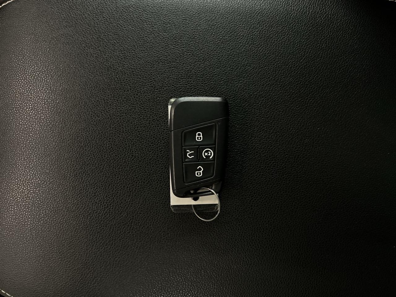 2020 Volkswagen Atlas Cross Sport EXECLINE AWD | COOLED LEATHER |PANO ROOF | 360 CAM Photo