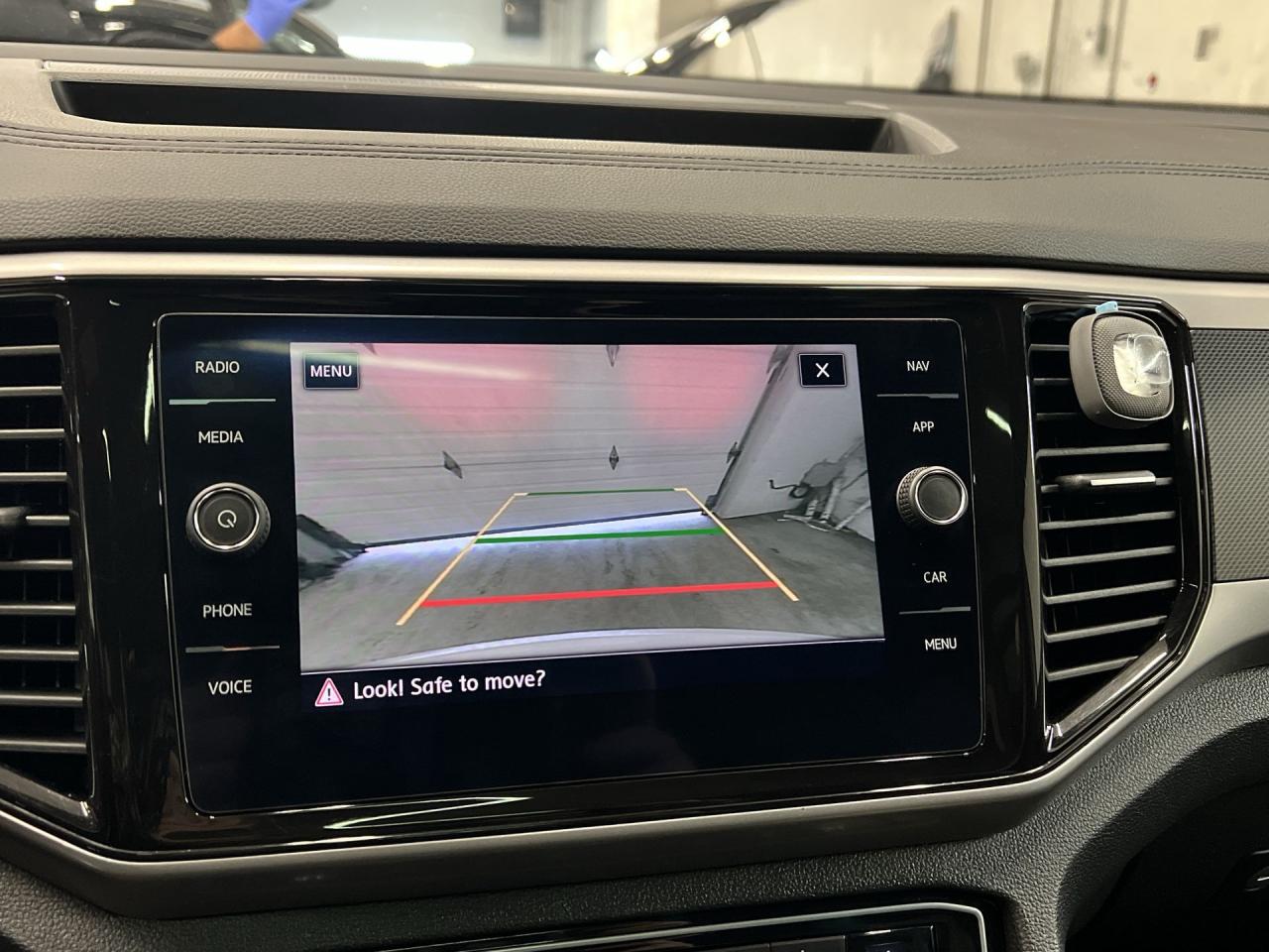 2020 Volkswagen Atlas Cross Sport EXECLINE AWD | COOLED LEATHER |PANO ROOF | 360 CAM Photo