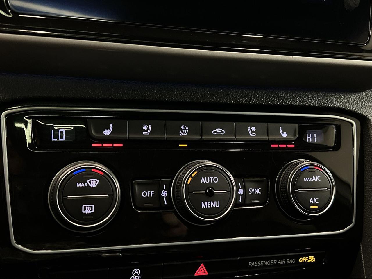 2020 Volkswagen Atlas Cross Sport EXECLINE AWD | COOLED LEATHER |PANO ROOF | 360 CAM Photo