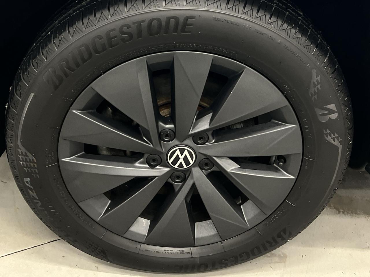 2022 Volkswagen Taos COMFORTLINE AWD | HTD SEATS | WIRELESS CARPLAY Photo