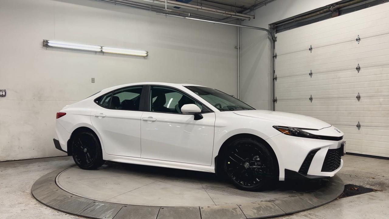 2025 Toyota Camry HYBRID SE UPGRADE AWD | LEATHER |SUNROOF | ALLOYS Photo