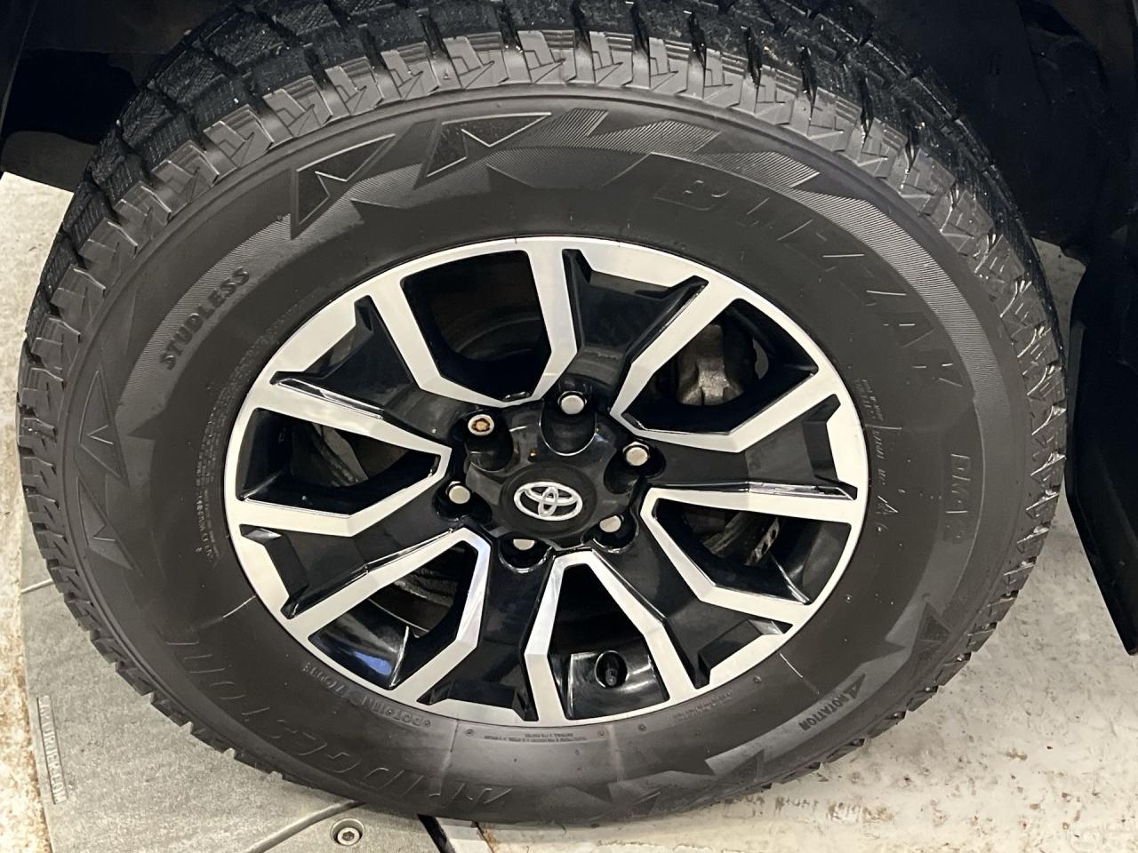 2022 Toyota Tacoma TRD SPORT 4X4 | DBL CAB | LOW KMS! | HTD SEATS Photo