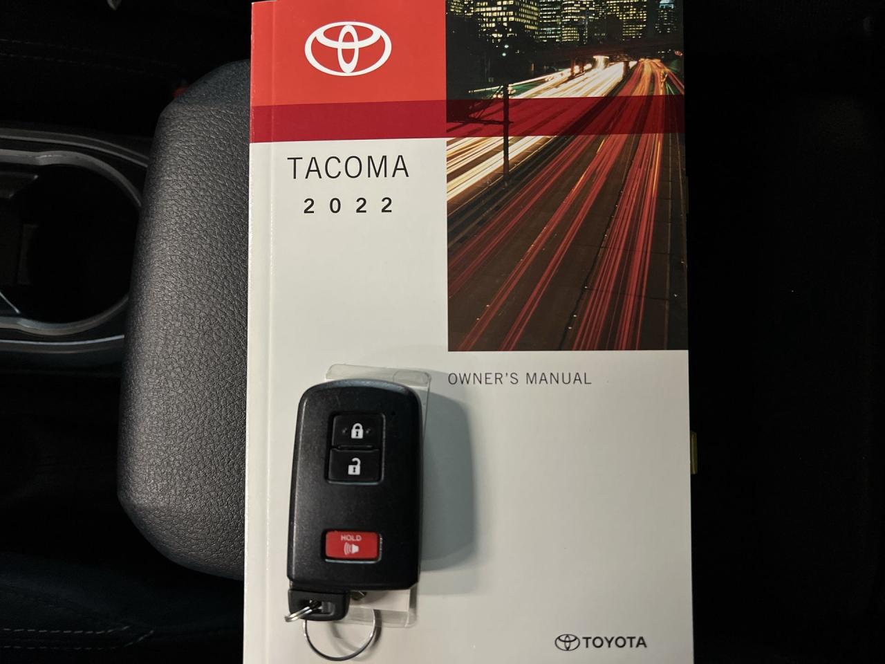 2022 Toyota Tacoma TRD SPORT 4X4 | DBL CAB | LOW KMS! | HTD SEATS Photo