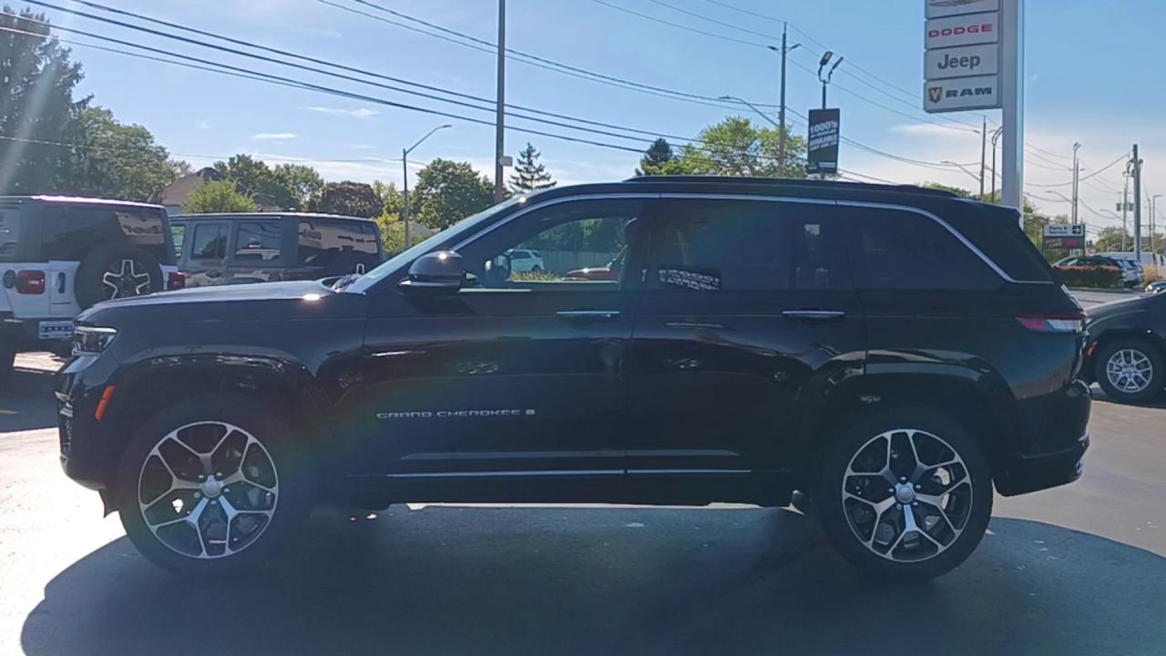 2025 Jeep Grand Cherokee Summit Reserve 4x4 Photo4