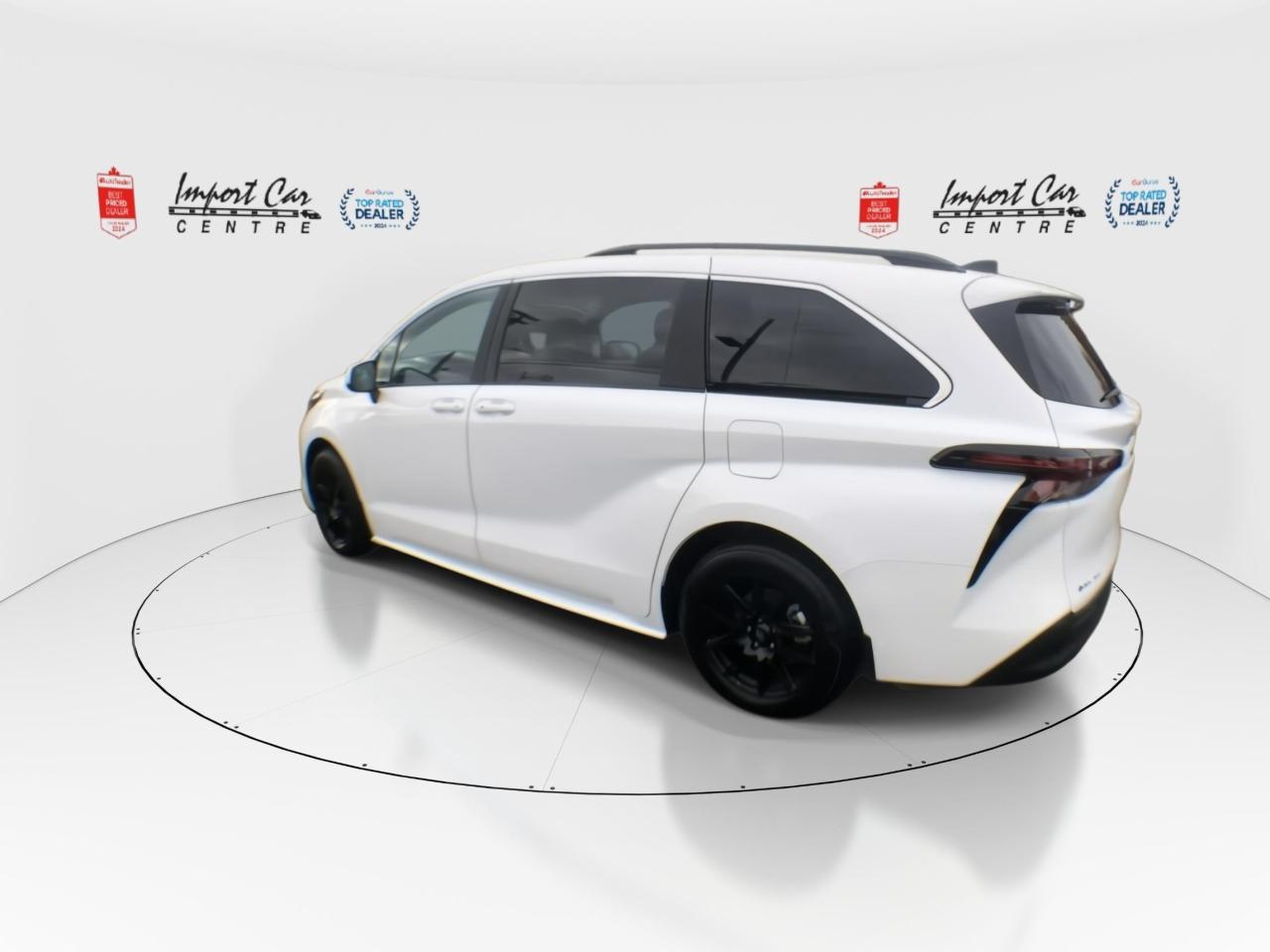 2025 Toyota Sienna LE 8-Passenger LIKE NEW!!  HYBRID, ONLY 6,834KMS, Photo