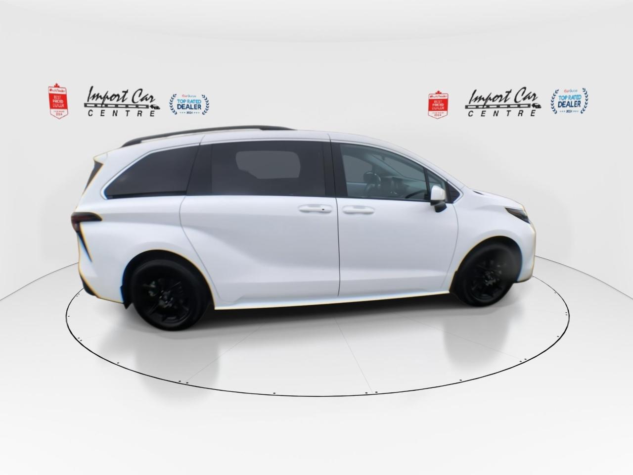 2025 Toyota Sienna LE 8-Passenger LIKE NEW!!  HYBRID, ONLY 6,834KMS, Photo