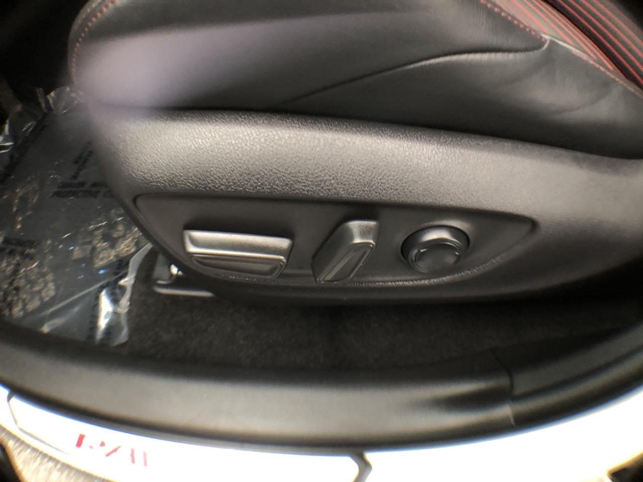 2021 Toyota RAV4 Prime XSE XSE PRIME PLUG IN!!  SOFTEX, ROOF, HTD. SEATS Photo