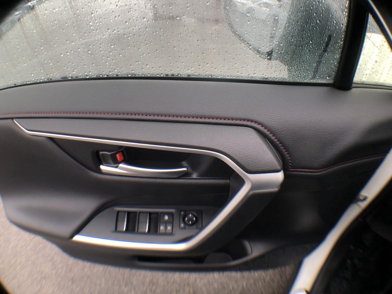 2021 Toyota RAV4 Prime XSE XSE PRIME PLUG IN!!  SOFTEX, ROOF, HTD. SEATS Photo