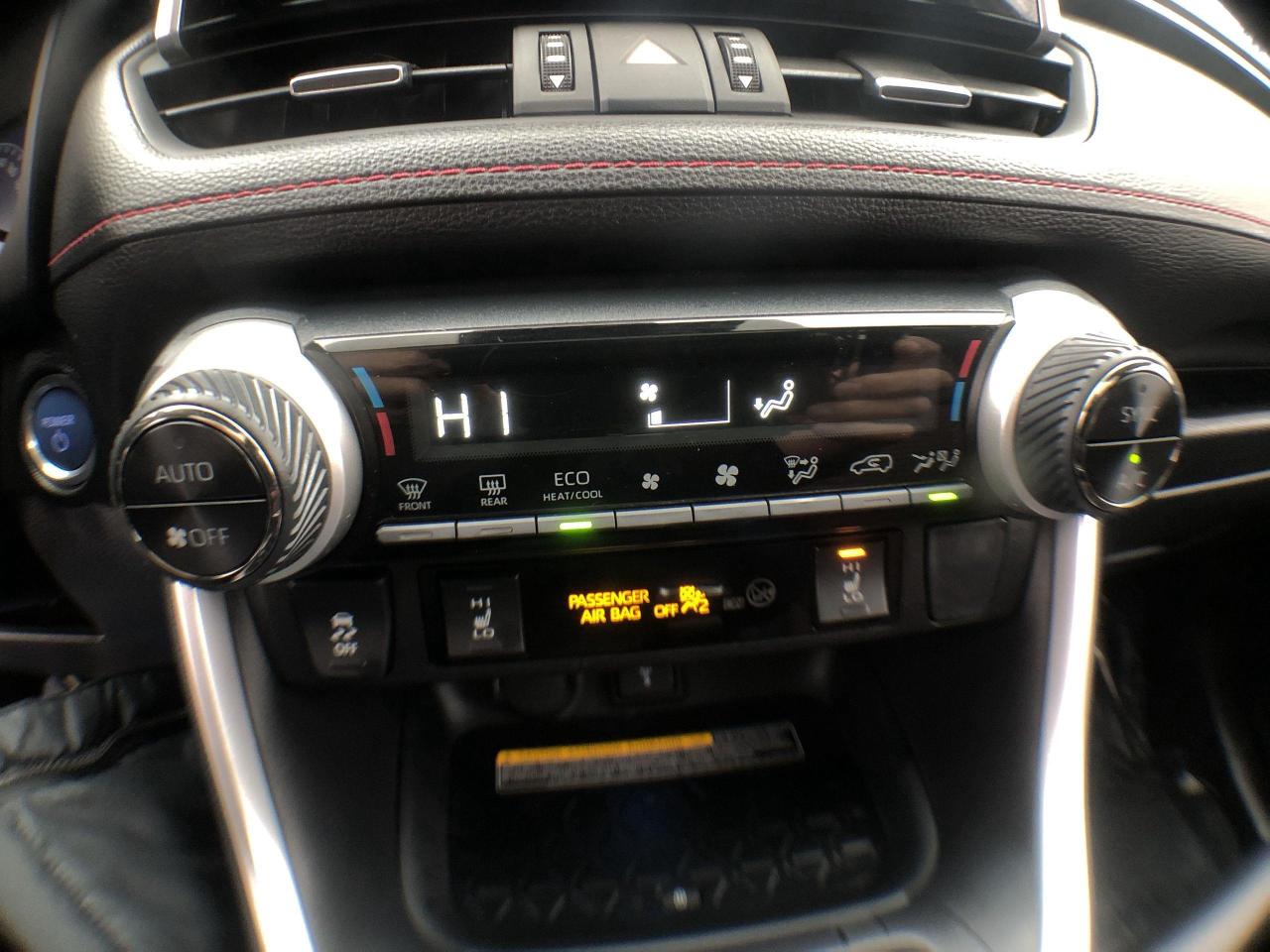 2021 Toyota RAV4 Prime XSE XSE PRIME PLUG IN!!  SOFTEX, ROOF, HTD. SEATS Photo