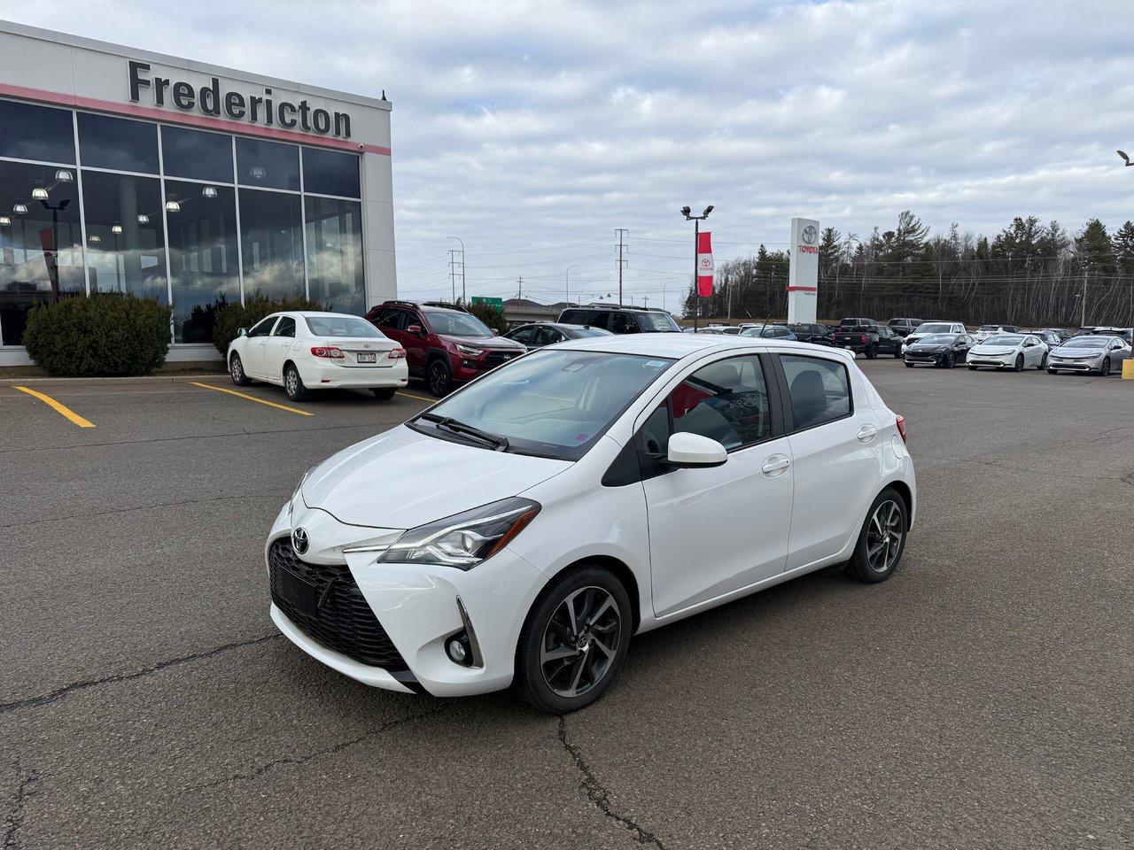 2018 Toyota Yaris HATCHBACK SE Photo0