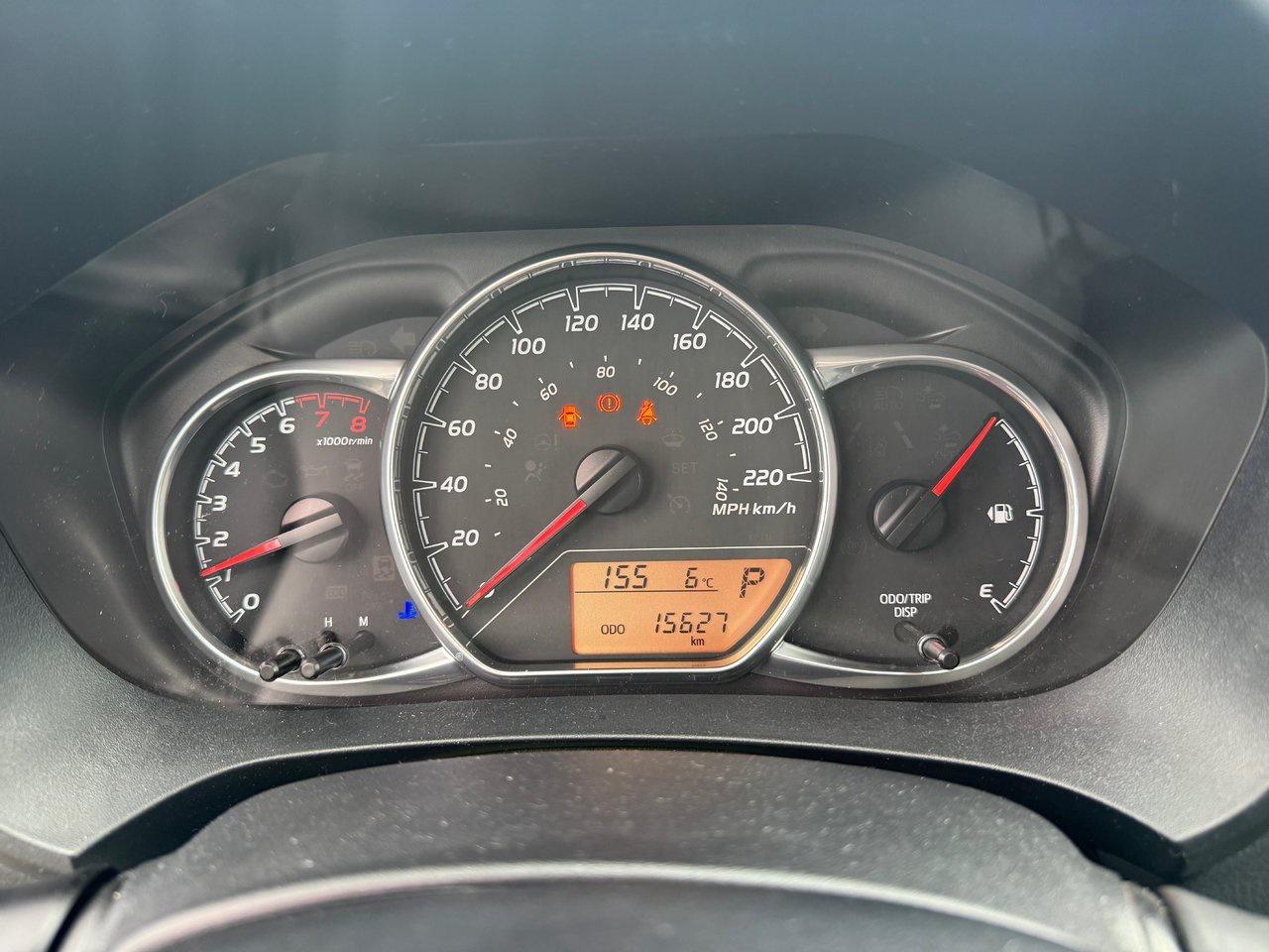 2018 Toyota Yaris HATCHBACK SE Photo