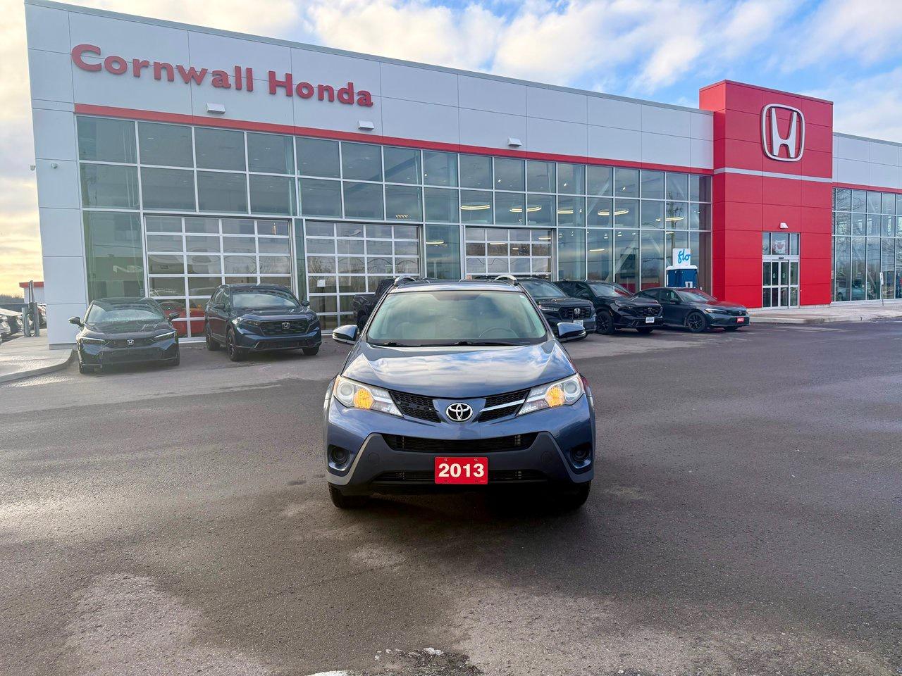 2013 Toyota RAV4 LE AWD Photo