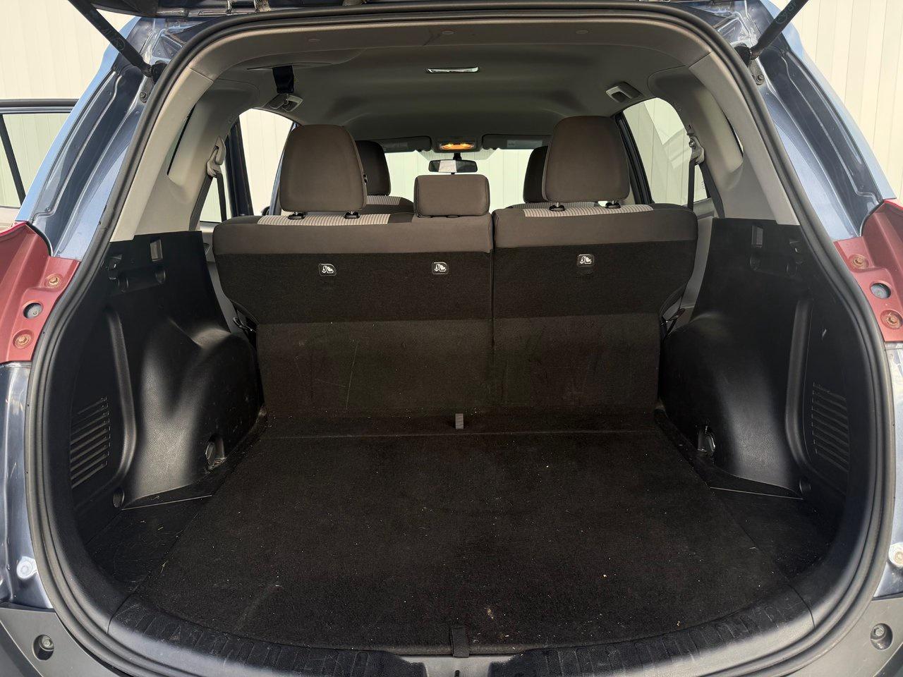 2013 Toyota RAV4 LE AWD Photo