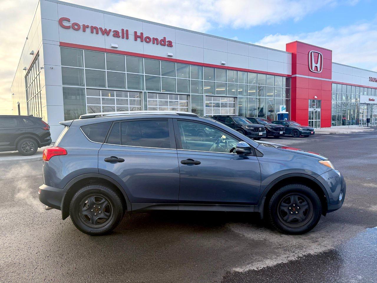 2013 Toyota RAV4 LE AWD Photo