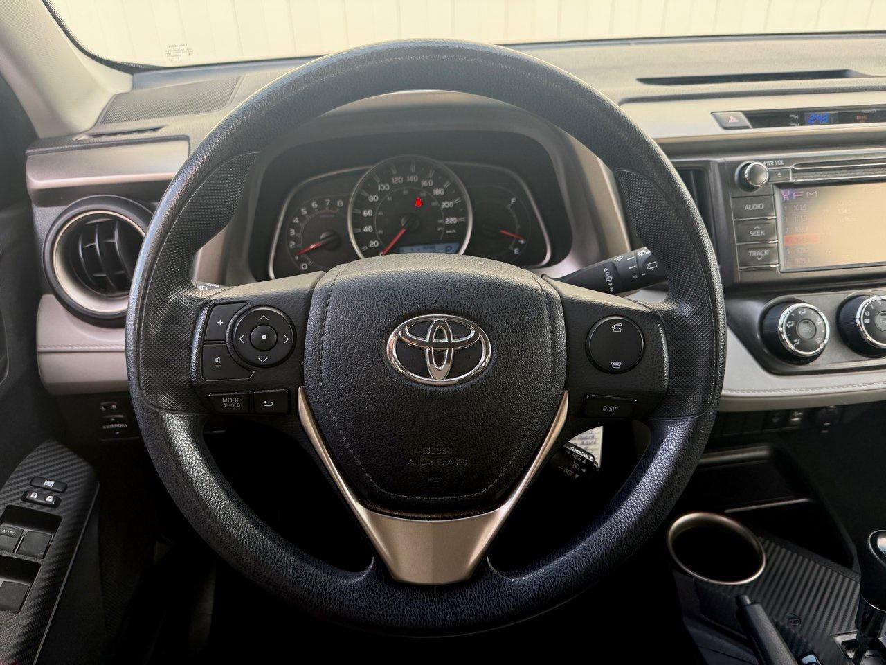 2013 Toyota RAV4 LE AWD Photo