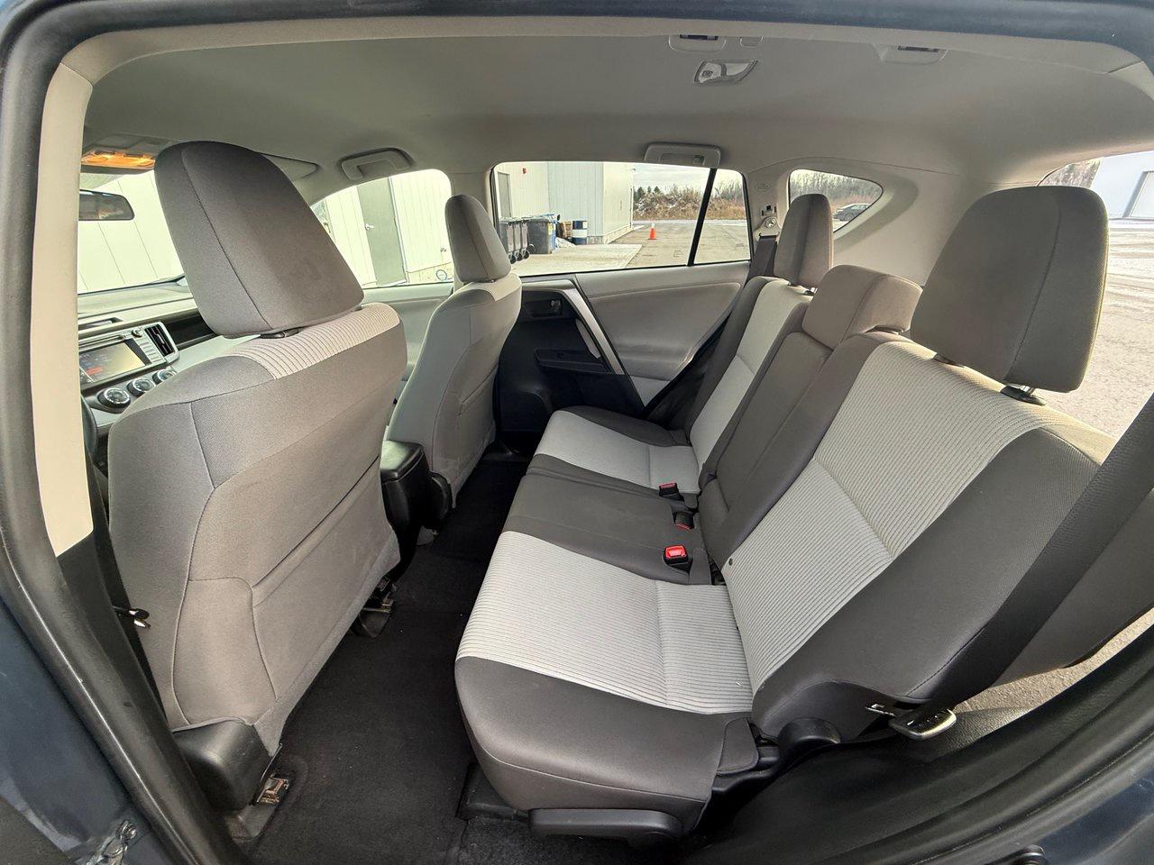 2013 Toyota RAV4 LE AWD Photo