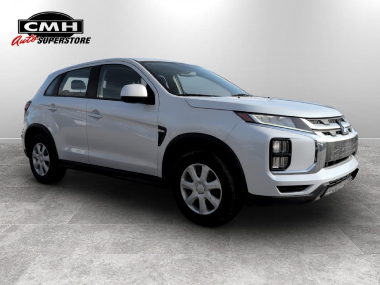 2023 Mitsubishi RVR ES Photo