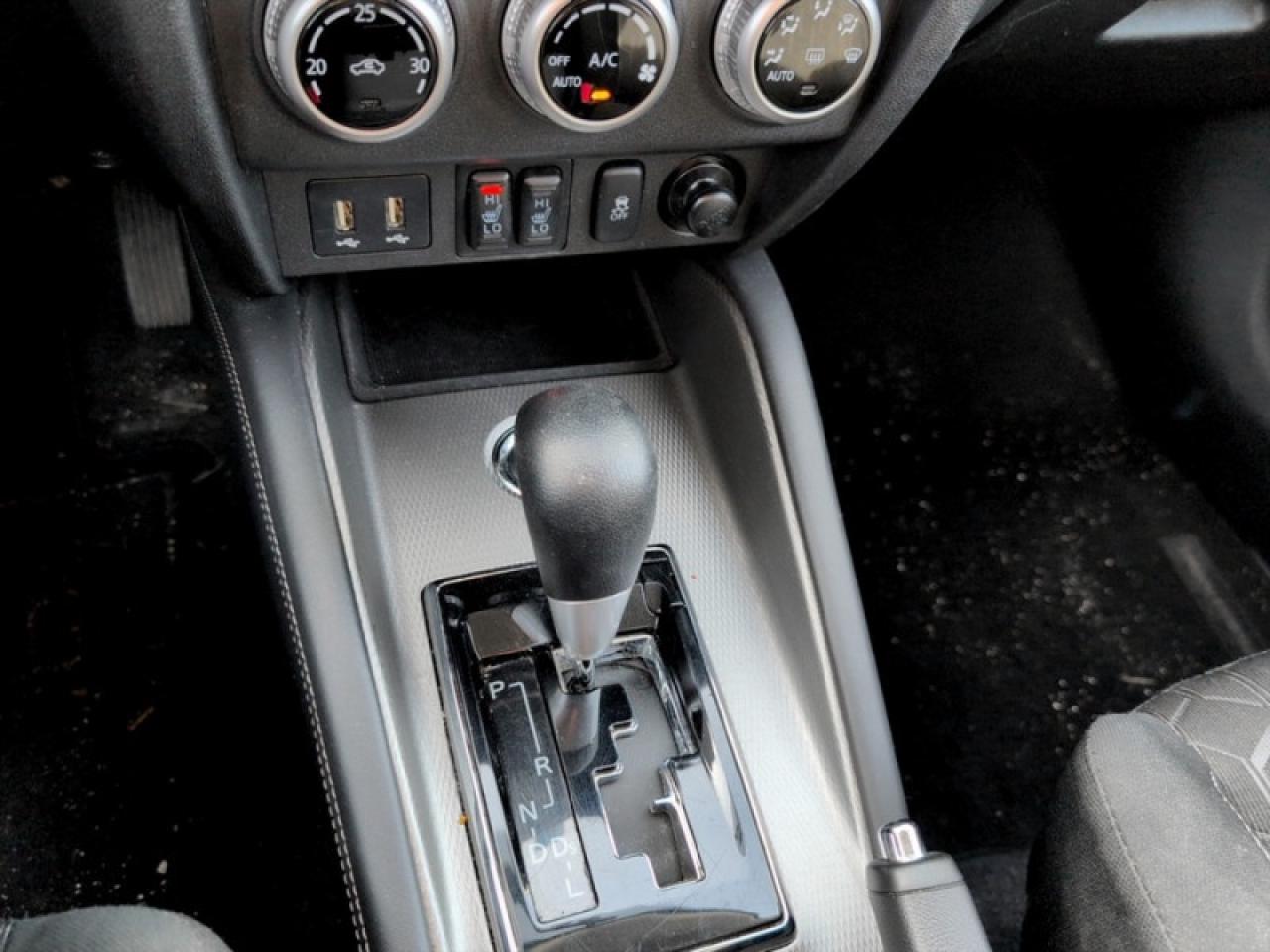 2023 Mitsubishi RVR ES Photo