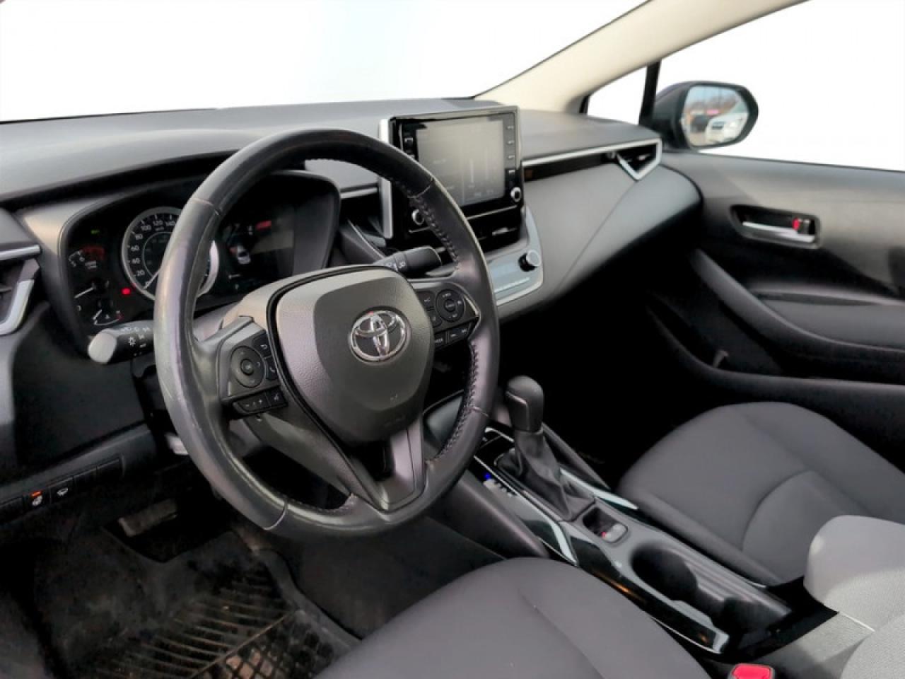 2021 Toyota Corolla LE CVT Photo