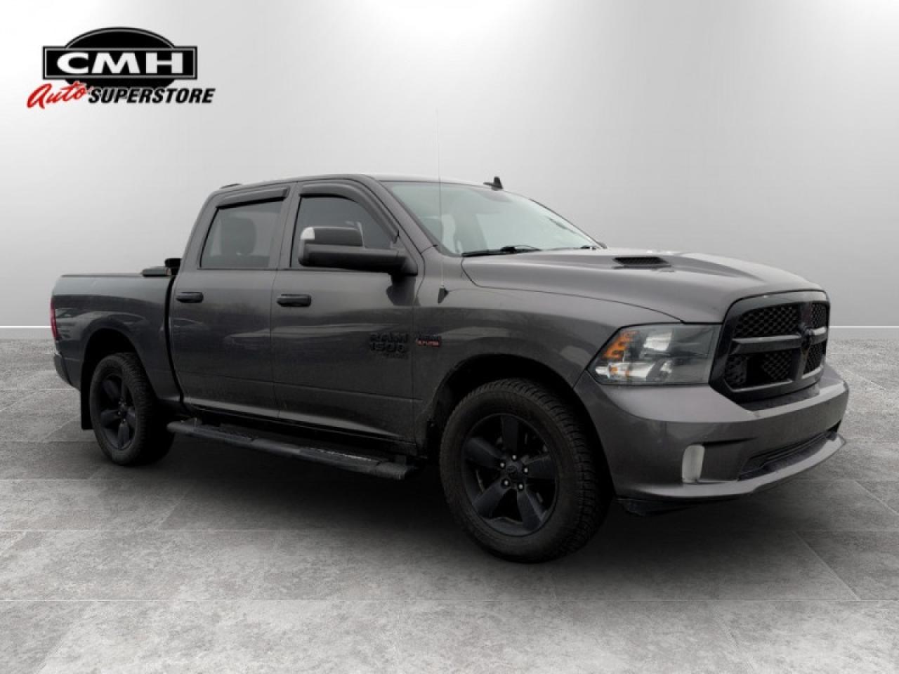 2020 RAM 1500 Classic EXPRESS Photo4