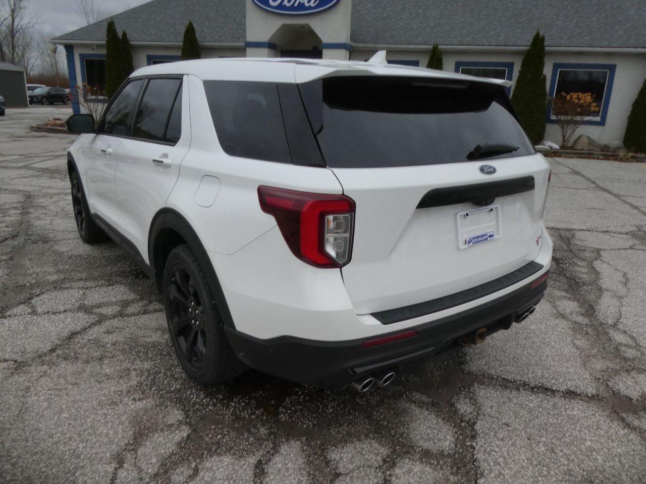 2021 Ford Explorer EXPLORER ST Photo