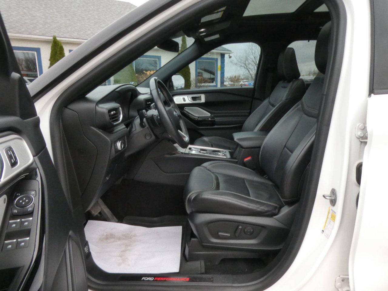 2021 Ford Explorer EXPLORER ST Photo