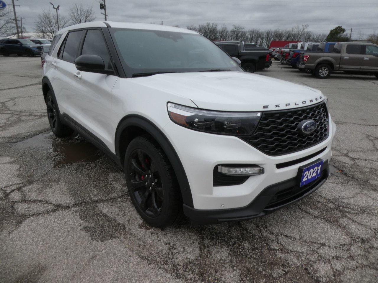 2021 Ford Explorer EXPLORER ST Photo