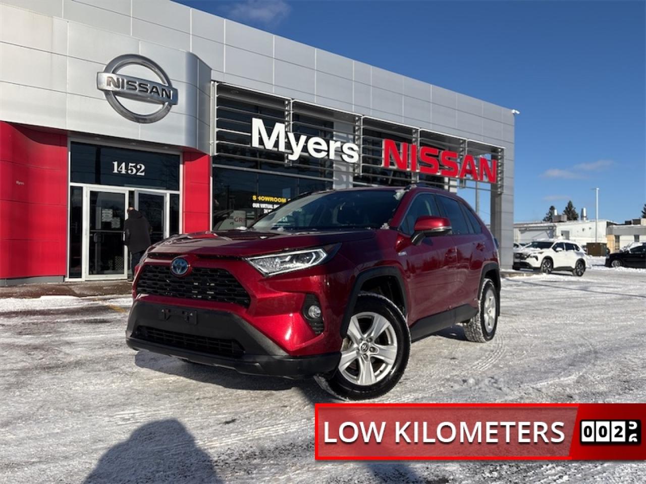 Used 2021 Toyota RAV4 Hybrid XLE  $500 Winter Tire Credit for sale in Orleans, ON