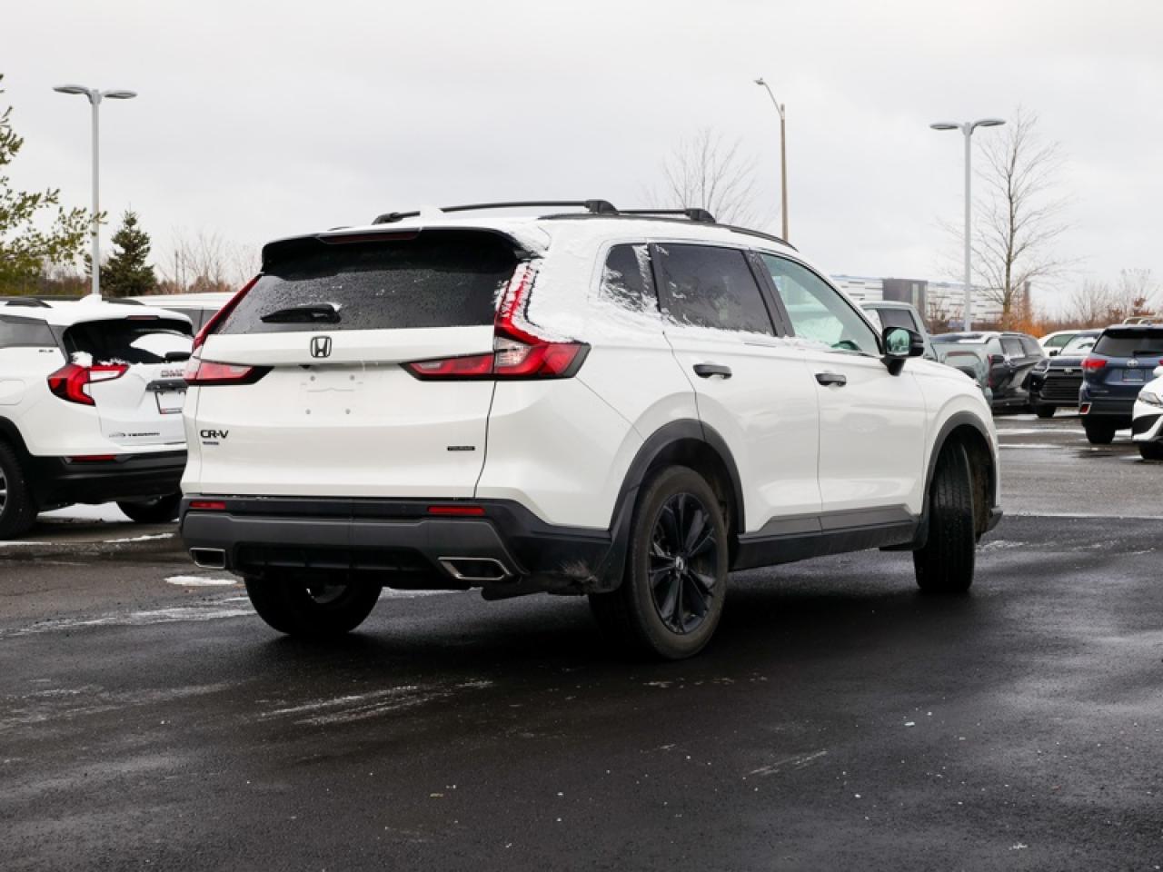 2023 Honda CR-V Hybrid Touring  - Leather Seats - $299 B/W Photo